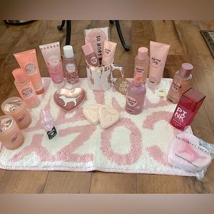 VS PINK Ultimate 18 Piece Warm and Cozy Bundle ~All Items NWT~